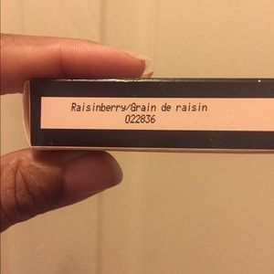 Lipstick (Raisin Berry)